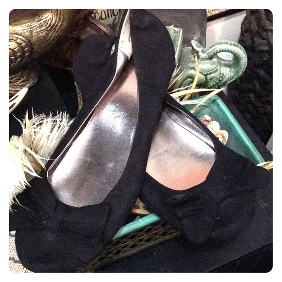 Gap Faux Suede Bow Flats - Picture 1 of 3